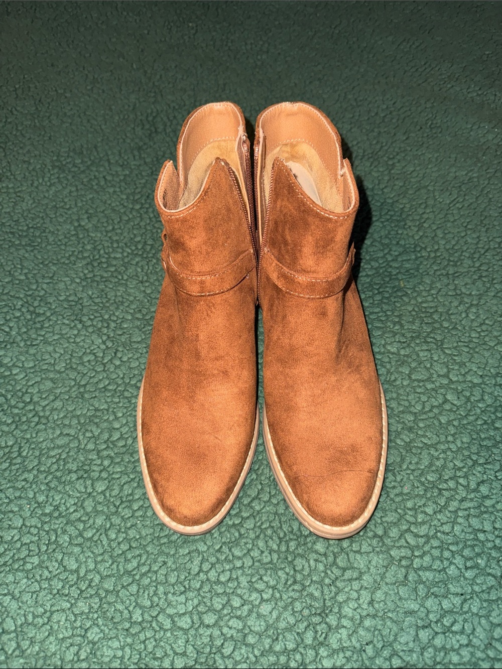 Women’s white Mountain Brown Suede Ankle Boots - Classic Chelsea Style